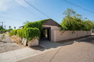 4321 E Mulberry Dr, Phoenix, AZ 85018 - Photo 3