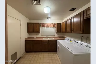 685 E Linda Lane, Gilbert, AZ 85234 - Photo 13