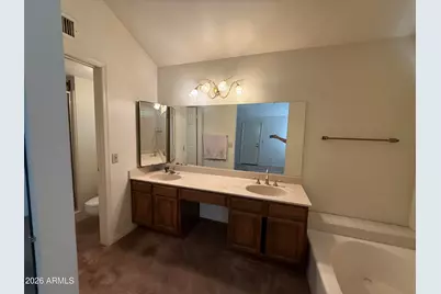 685 E Linda Lane, Gilbert, AZ 85234 - Photo 17