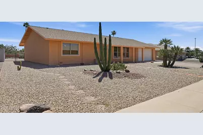 18221 N Willowbrook Drive, Sun City, AZ 85373 - Photo 5