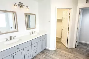 5761 W Larkspur Dr, Glendale, AZ 85304 - Photo 13