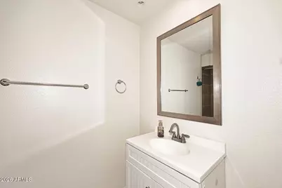 865 N Roosevelt Circle, Scottsdale, AZ 85257 - Photo 31