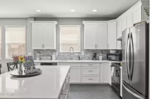 1656 E Cielo Grande Ave, Phoenix, AZ 85024 - Photo 9