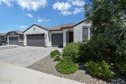 16118 W Desert Hills Drive, Surprise, AZ 85379 - Photo 3