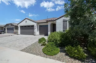 16118 W Desert Hills Dr, Surprise, AZ 85379 - Photo 3