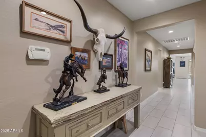 16118 W Desert Hills Drive, Surprise, AZ 85379 - Photo 7