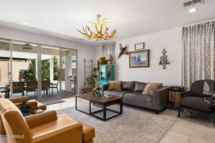 16118 W Desert Hills Dr, Surprise, AZ 85379 - Photo 11