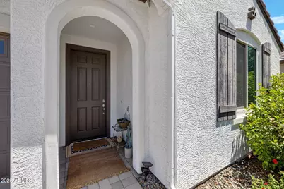 16118 W Desert Hills Drive, Surprise, AZ 85379 - Photo 5