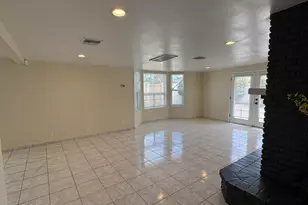 5502 W Frier Dr, Glendale, AZ 85301 - Photo 9