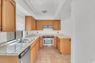 1010 E Becker Ln, Phoenix, AZ 85020 - Photo 19