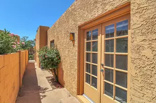 1010 E Becker Ln, Phoenix, AZ 85020 - Photo 35