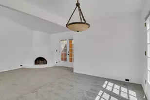 1010 E Becker Ln, Phoenix, AZ 85020 - Photo 11