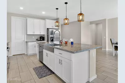 17381 W Running Deer Trail, Surprise, AZ 85387 - Photo 7