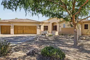 975 E County Down Dr, Chandler, AZ 85249 - Photo 1