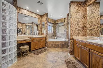 975 E County Down Drive, Chandler, AZ 85249 - Photo 25