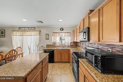 958 W Lindbergh Avenue, Coolidge, AZ 85128 - Photo 23