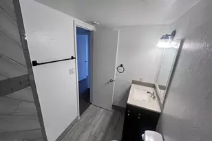8426 N 34th Dr, Phoenix, AZ 85051 - Photo 7