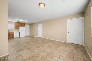 2434 E Roeser Rd, Phoenix, AZ 85040 - Photo 9