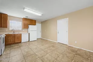 2434 E Roeser Rd, Phoenix, AZ 85040 - Photo 11