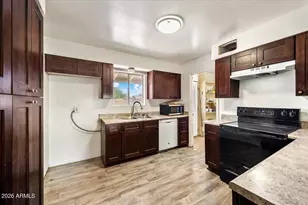 403 S Cardinal Dr, Apache Junction, AZ 85120 - Photo 21