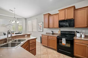 7426 E Melrose St, Mesa, AZ 85207 - Photo 9