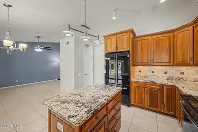 6844 W Columbine Drive, Peoria, AZ 85381 - Photo 17