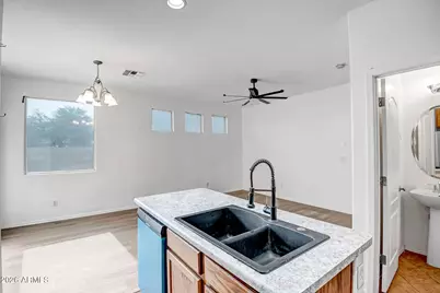 2208 N 78th Glen, Phoenix, AZ 85035 - Photo 9