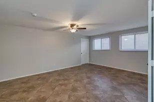 137 E Riviera Dr, Tempe, AZ 85282 - Photo 15