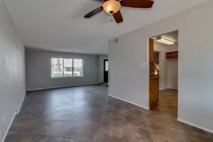 137 E Riviera Dr, Tempe, AZ 85282 - Photo 9