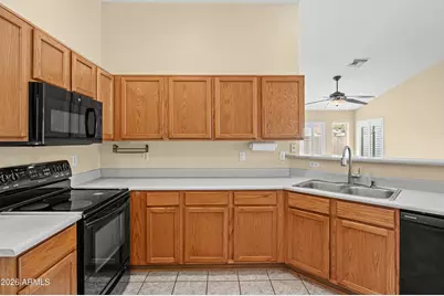 10919 W Lawrence Lane, Peoria, AZ 85345 - Photo 11