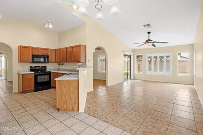 10919 W Lawrence Lane, Peoria, AZ 85345 - Photo 15