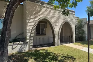 8216 E Keim Dr, Scottsdale, AZ 85250 - Photo 21