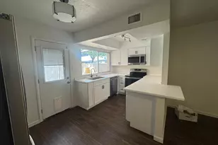 8216 E Keim Dr, Scottsdale, AZ 85250 - Photo 3