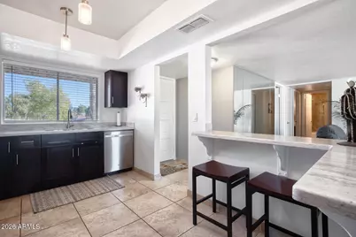 7356 N Via Camello Del Norte -- #208, Scottsdale, AZ 85258 - Photo 11