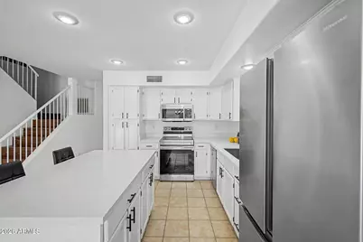 1053 W Myrna Lane, Tempe, AZ 85284 - Photo 5