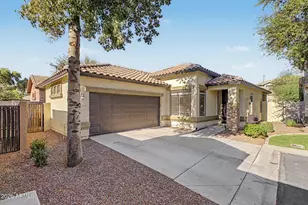 1243 S Emmett Dr, Chandler, AZ 85286 - Photo 1