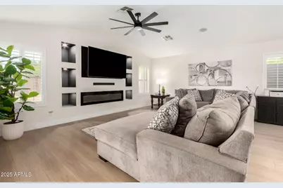8352 W San Juan Avenue, Glendale, AZ 85305 - Photo 9