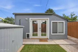1046 E Clarendon Ave, Phoenix, AZ 85014 - Photo 19