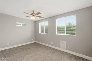1046 E Clarendon Ave, Phoenix, AZ 85014 - Photo 13