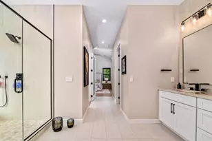3810 E Clarendon Ave, Phoenix, AZ 85018 - Photo 25