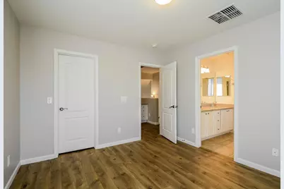 6427 W Silver Sage Lane, Phoenix, AZ 85083 - Photo 15