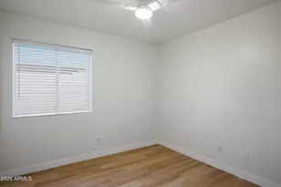 2901 W Irma Ln, Phoenix, AZ 85027 - Photo 9