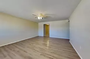 7331 W Sells Dr, Phoenix, AZ 85033 - Photo 3