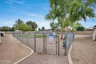 822 W Malibu Dr, Tempe, AZ 85282 - Photo 39