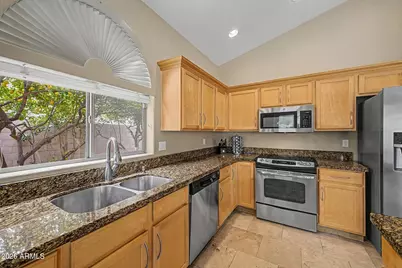 5930 E Danbury Road, Scottsdale, AZ 85254 - Photo 9