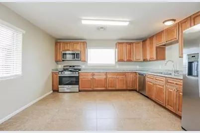 7501 W Whitton Avenue, Phoenix, AZ 85033 - Photo 3