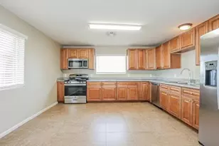 7501 W Whitton Ave, Phoenix, AZ 85033 - Photo 3