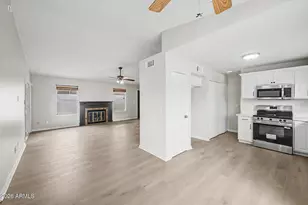 906 E Escuda Dr, Phoenix, AZ 85024 - Photo 13