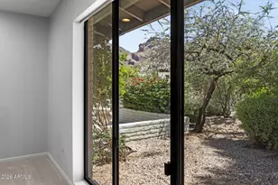 6339 N 48th Pl, Paradise Valley, AZ 85253 - Photo 11