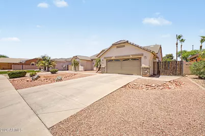 3076 E Juanita Avenue, Gilbert, AZ 85234 - Photo 3